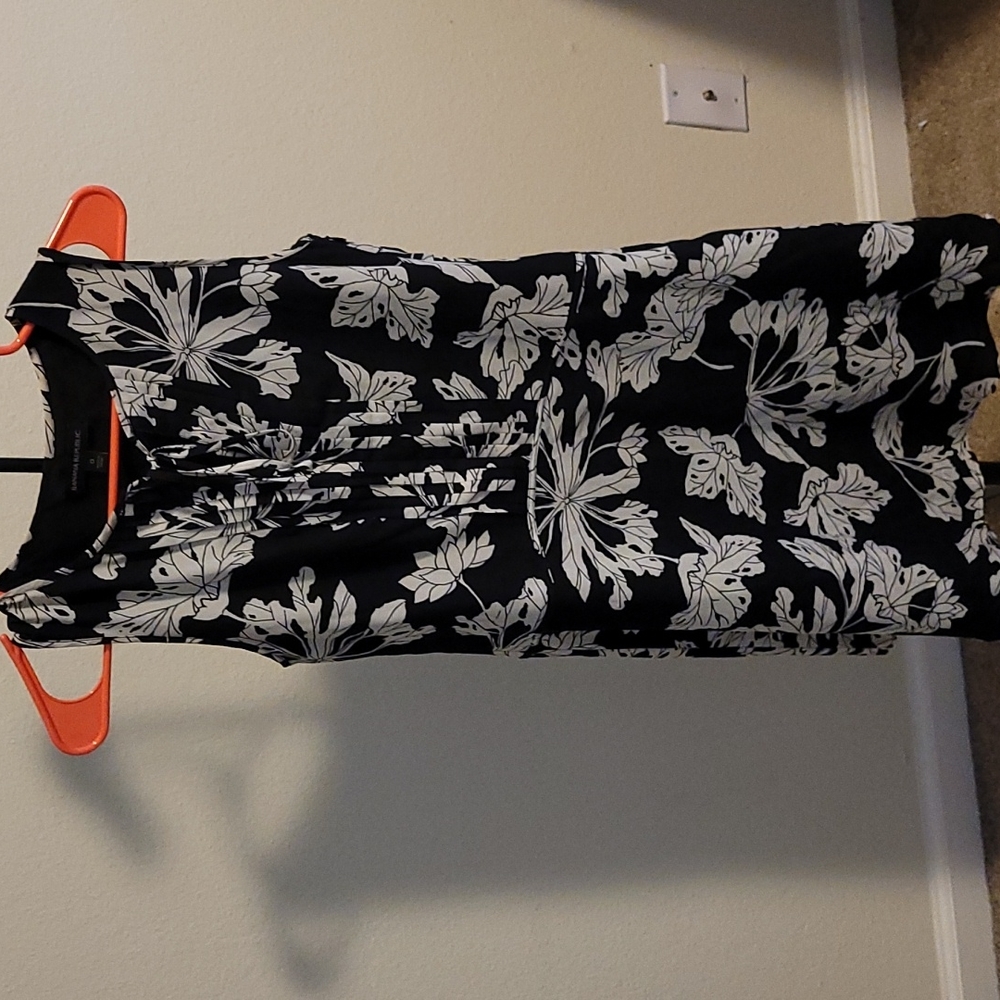 Banana Republic Sleeveless Dress